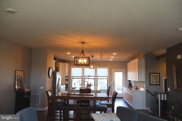 17193 BRANCHED OAK RD, Dumfries, VA 22026