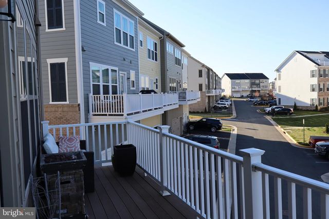17193 BRANCHED OAK RD, Dumfries, VA 22026