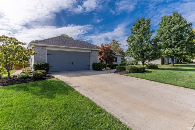 17505 Juniper Lane, Leo, IN 46765