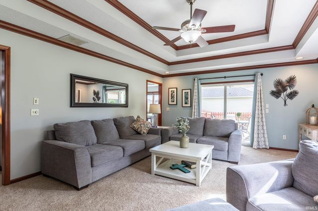 17505 Juniper Lane, Leo, IN 46765