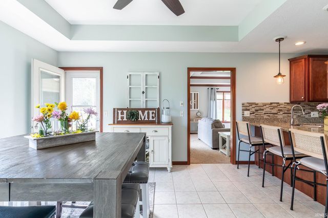 17505 Juniper Lane, Leo, IN 46765