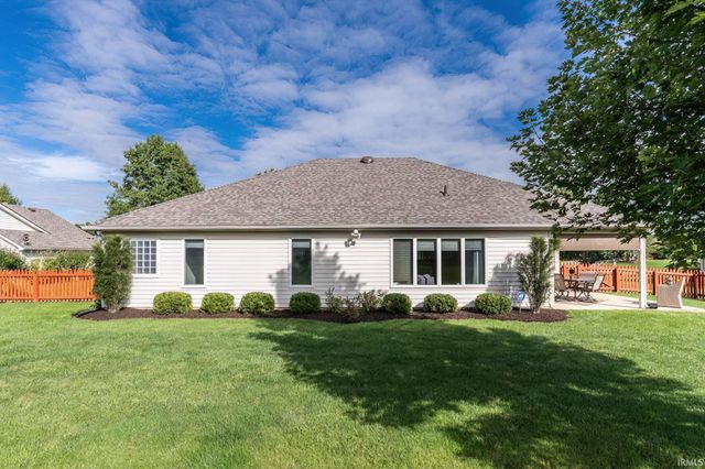 17505 Juniper Lane, Leo, IN 46765