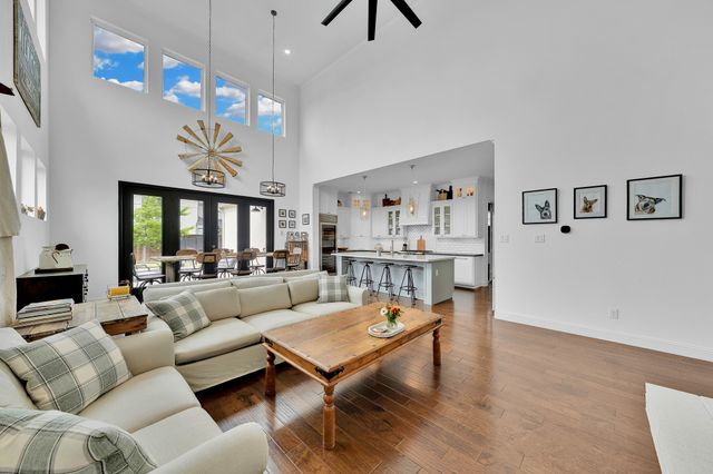 13616 Walsh Avenue, Fort Worth, TX 76008