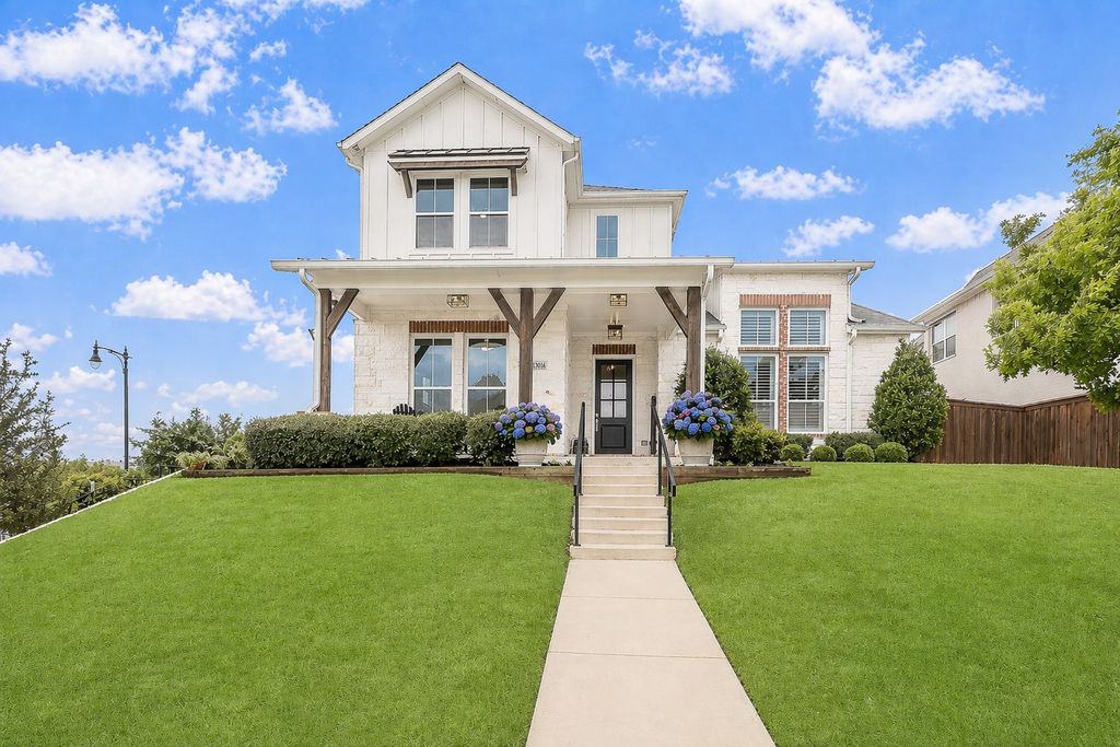 13616 Walsh Avenue, Fort Worth, TX 76008
