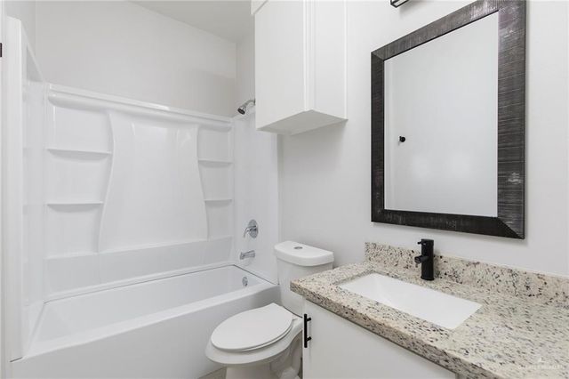 1006 Sugar Garden Drive, Pharr, TX 78577