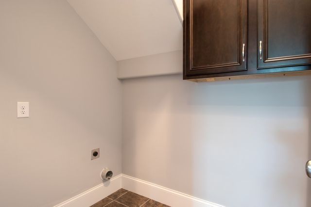 705 Harpeth Knoll Ct, Nashville, TN 37221