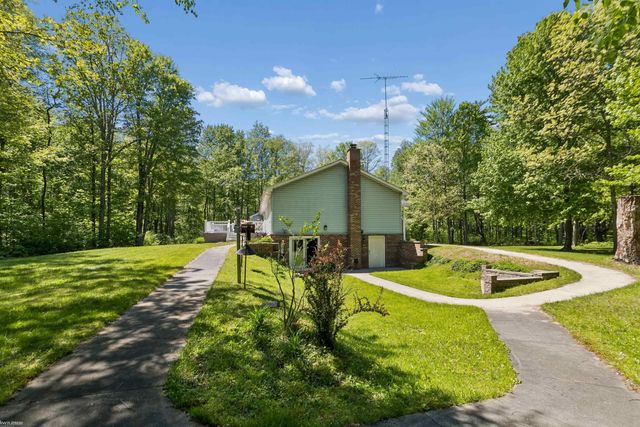 3750 Mclain Road, North Street, MI 48049