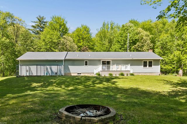 3750 Mclain Road, North Street, MI 48049