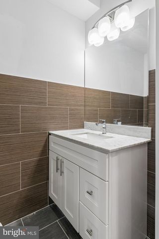1945 N 7TH ST, Philadelphia, PA 19122