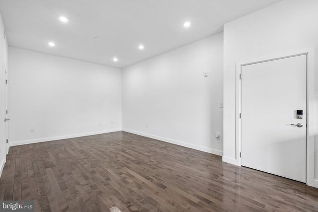 1945 N 7TH ST, Philadelphia, PA 19122