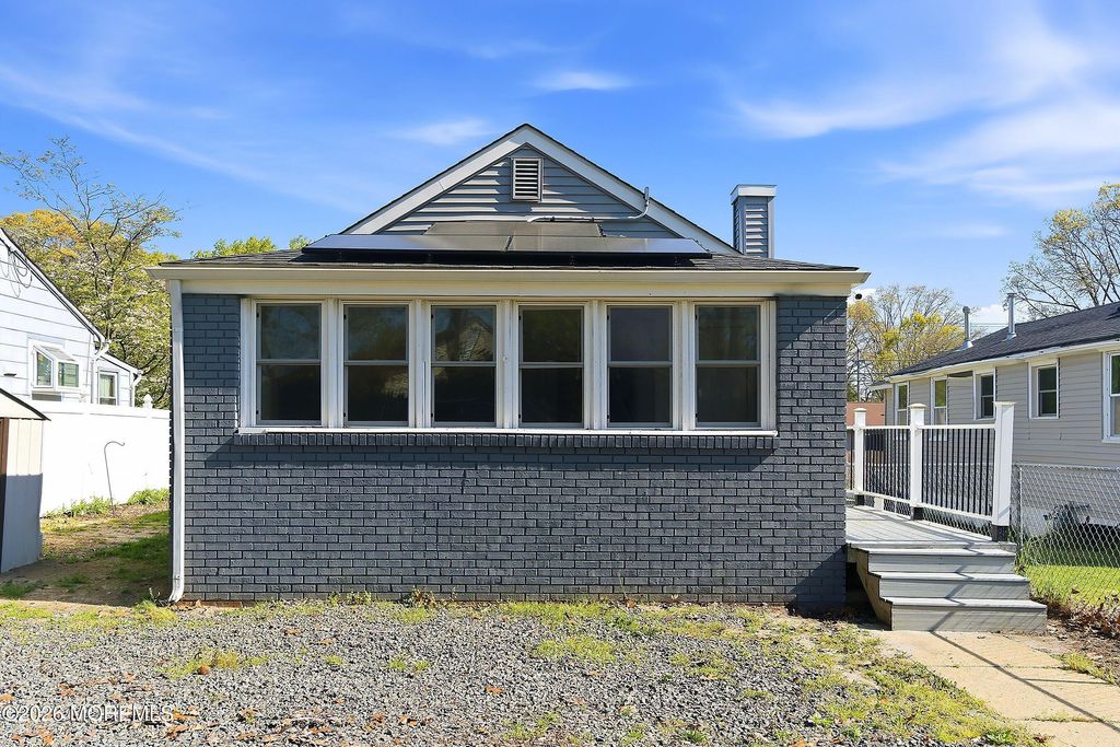 1978 South Street, Toms River, NJ 08753