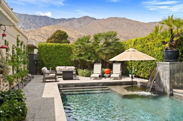 2612 Canyon South Drive, Palm Springs, CA 92264