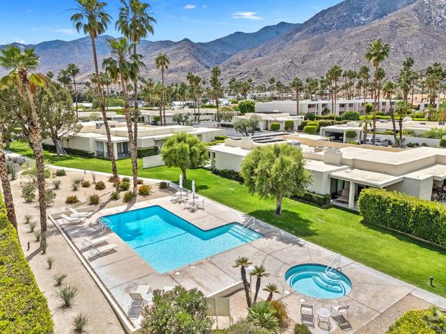 2612 Canyon South Drive, Palm Springs, CA 92264