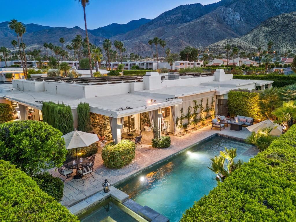 2612 Canyon South Drive, Palm Springs, CA 92264