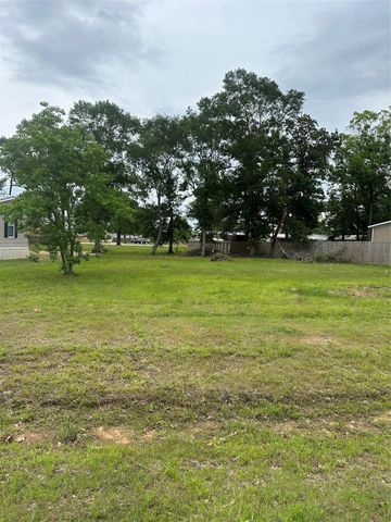 672 Wexford Drive, Conroe, TX 77303