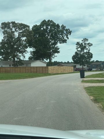 672 Wexford Drive, Conroe, TX 77303