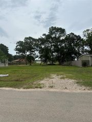 672 Wexford Drive, Conroe, TX 77303