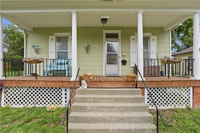 1328 Spruce Street, Leavenworth, KS 66048