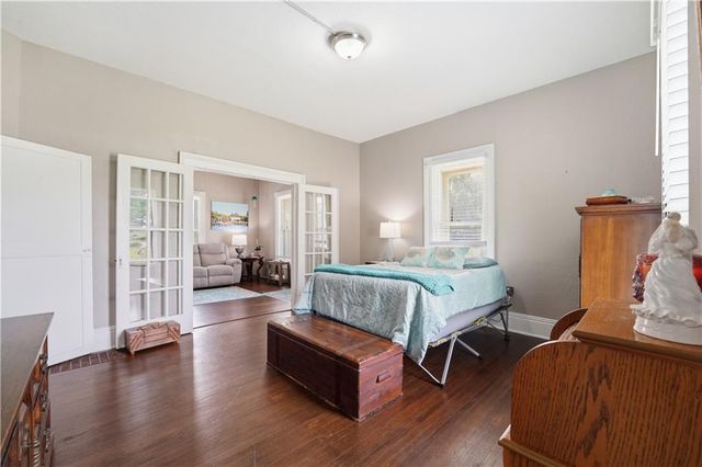 1328 Spruce Street, Leavenworth, KS 66048
