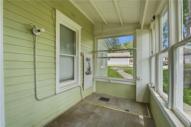 1328 Spruce Street, Leavenworth, KS 66048