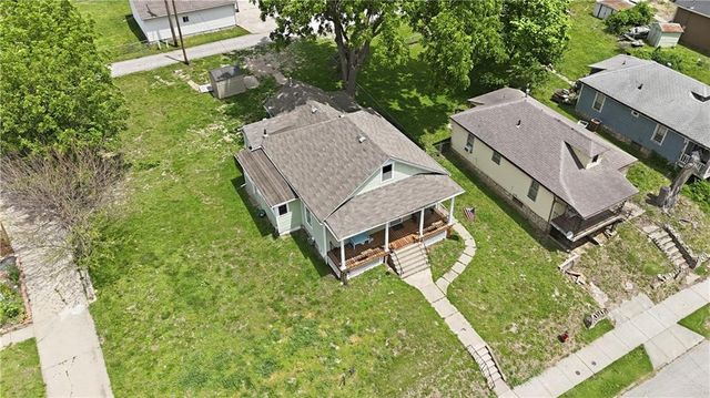 1328 Spruce Street, Leavenworth, KS 66048