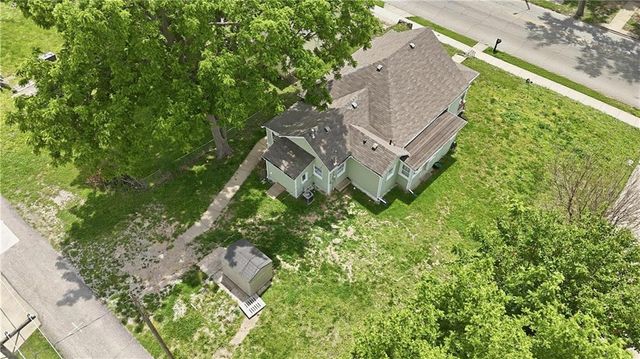 1328 Spruce Street, Leavenworth, KS 66048