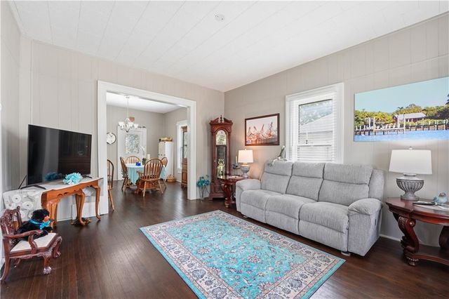 1328 Spruce Street, Leavenworth, KS 66048