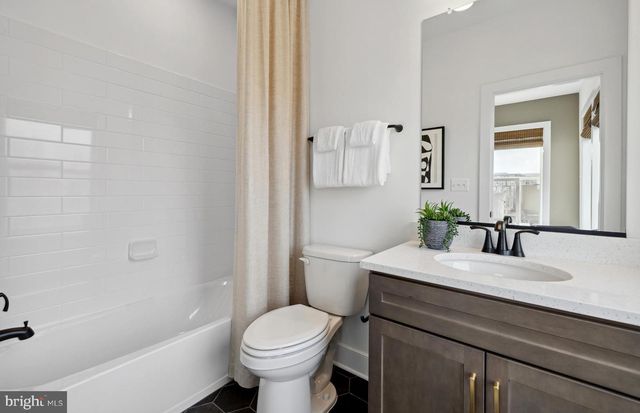 3033 NINA CLARKE DR, Rockville, MD 20850