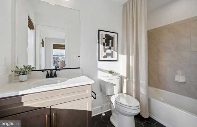 3033 NINA CLARKE DR, Rockville, MD 20850