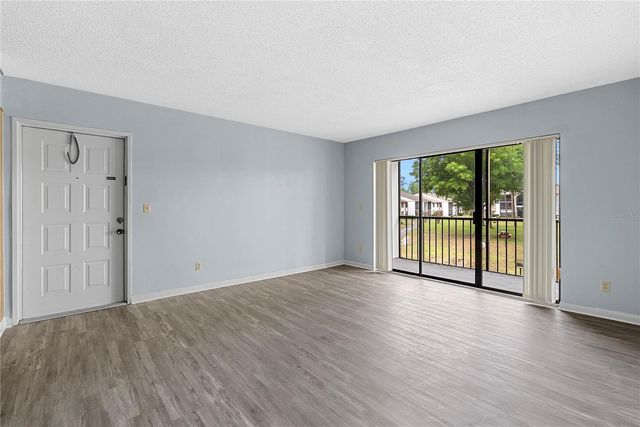 8203 SUN SPRING CIRCLE 62, Orlando, FL 32825