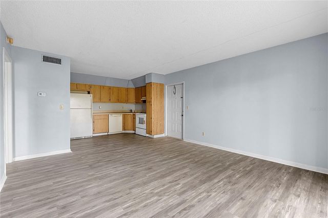 8203 SUN SPRING CIRCLE 62, Orlando, FL 32825