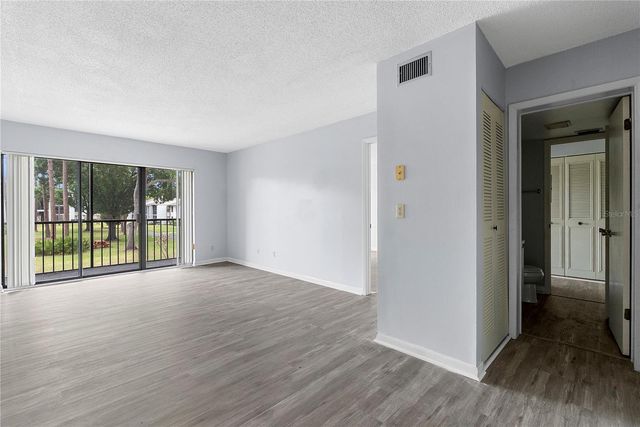 8203 SUN SPRING CIRCLE 62, Orlando, FL 32825