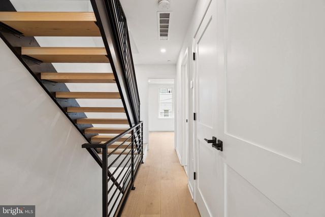 2209 MONTROSE ST, Philadelphia, PA 19146