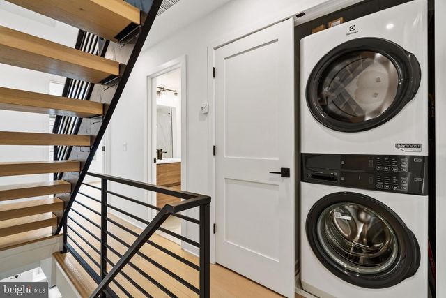 2209 MONTROSE ST, Philadelphia, PA 19146