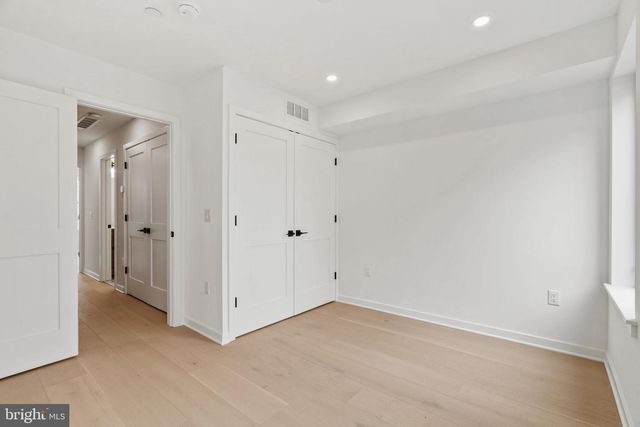 2209 MONTROSE ST, Philadelphia, PA 19146