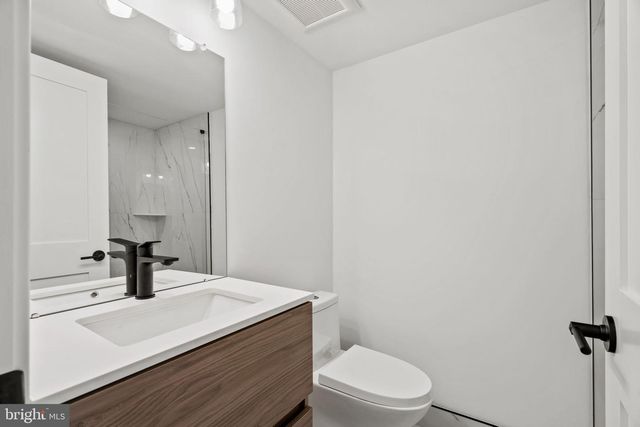 2209 MONTROSE ST, Philadelphia, PA 19146