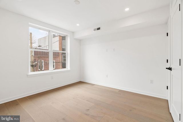 2209 MONTROSE ST, Philadelphia, PA 19146