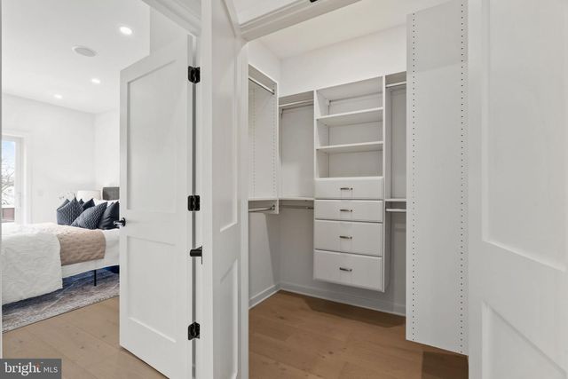 2209 MONTROSE ST, Philadelphia, PA 19146