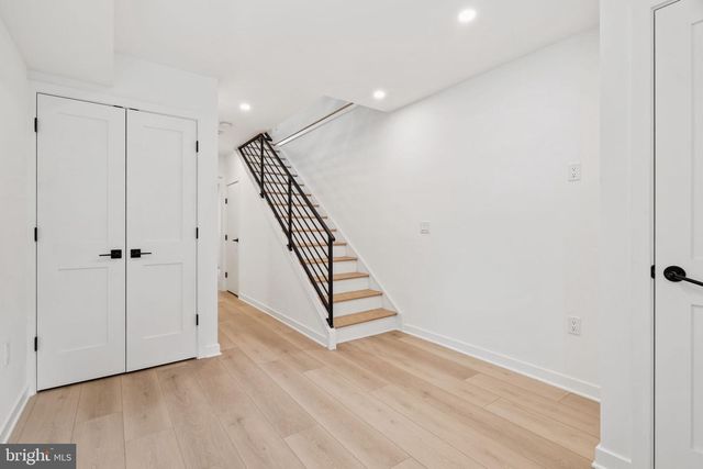 2209 MONTROSE ST, Philadelphia, PA 19146