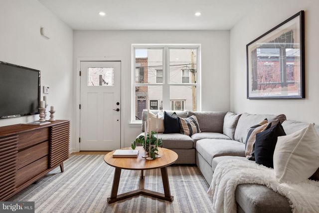 2209 MONTROSE ST, Philadelphia, PA 19146