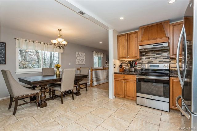 33 Heritage Hills A, Somers, NY 10589