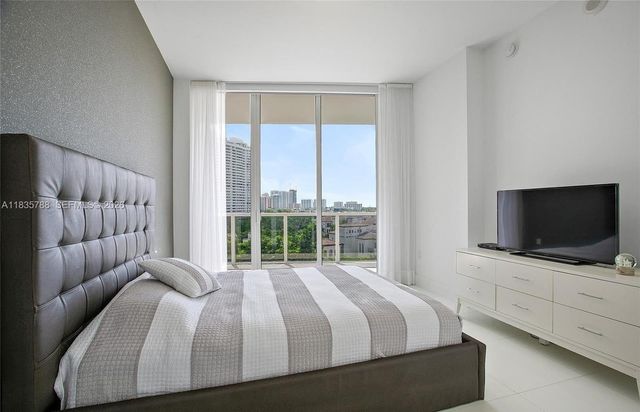 4100 Island Boulevard 701, Aventura, FL 33160
