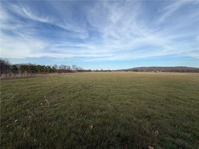 Highway 62, Summers, AR 72769