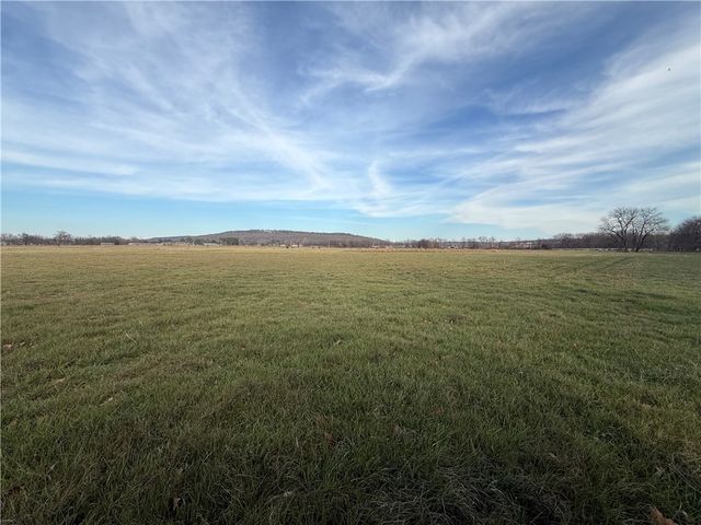 Highway 62, Summers, AR 72769