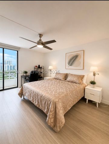 3300 NE 192nd St 1713, Aventura, FL 33180