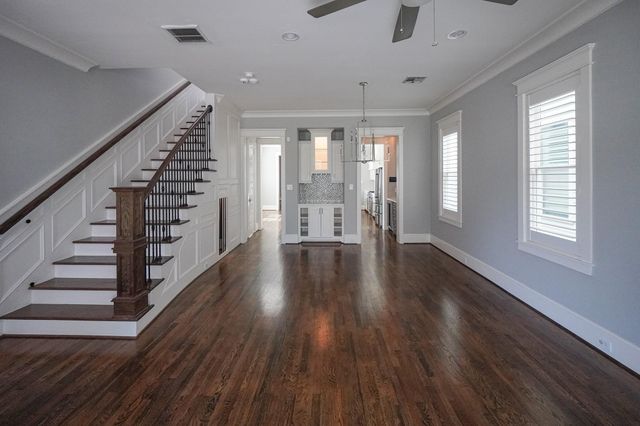 835 E 27th Street A, Houston, TX 77009