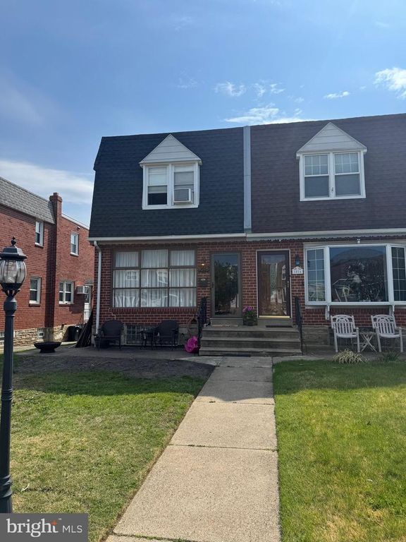 1018 LONEY ST, Philadelphia, PA 19111