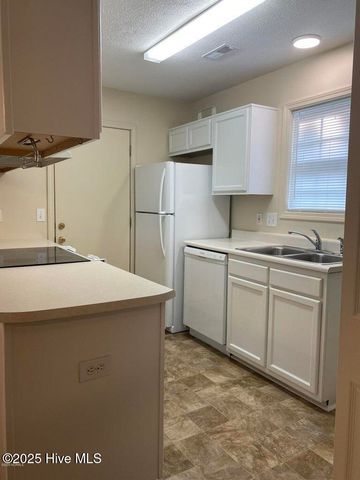105 Providence Drive, Jacksonville, NC 28546