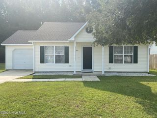 105 Providence Drive, Jacksonville, NC 28546