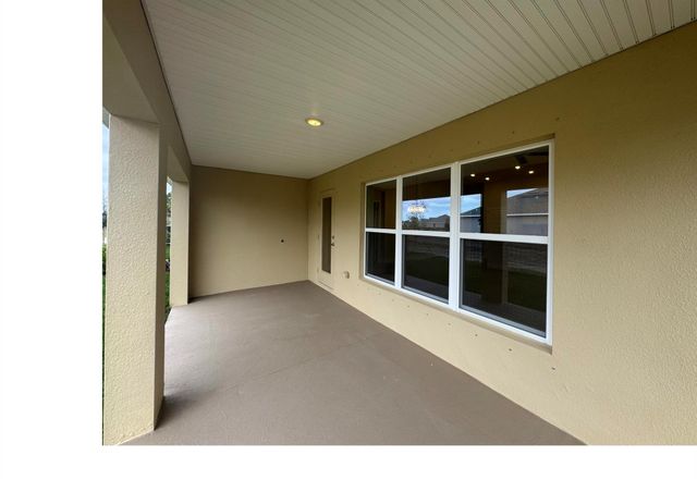 8664 Giovanni Avenue, Fort Pierce, FL 34951